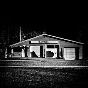 Roadside Antiques Shop in Torrance Ontario