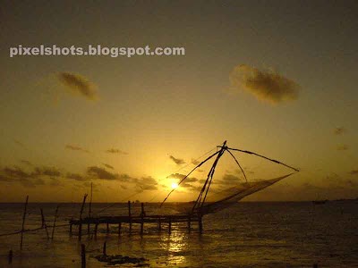 chinese-fishnet-in-sunset-from-cochin-kerala.jpg