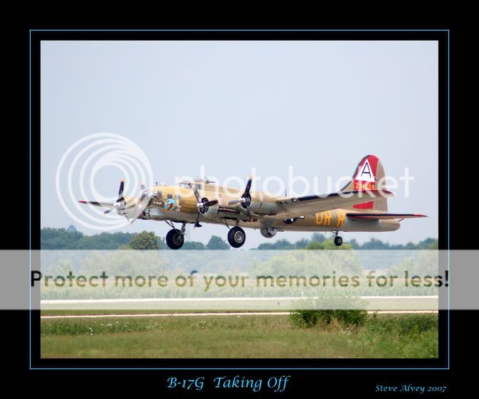 B-17G-taking-off-5096.jpg