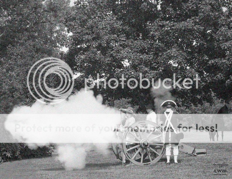 SmlRWCannon001BW.jpg