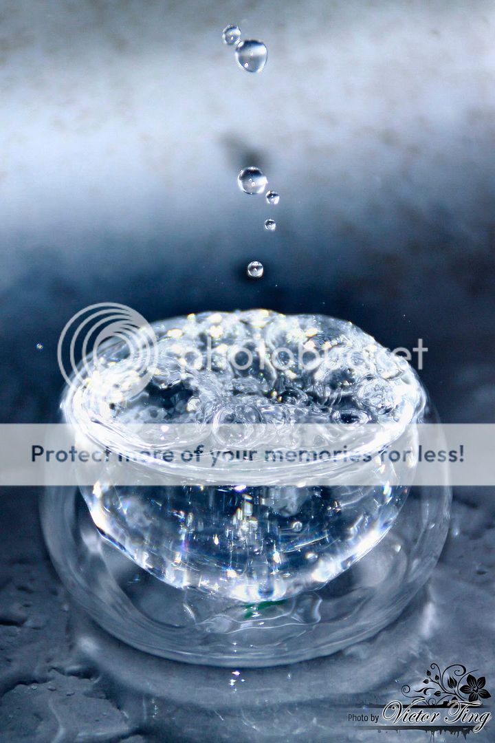 WaterDropletsShot001.jpg