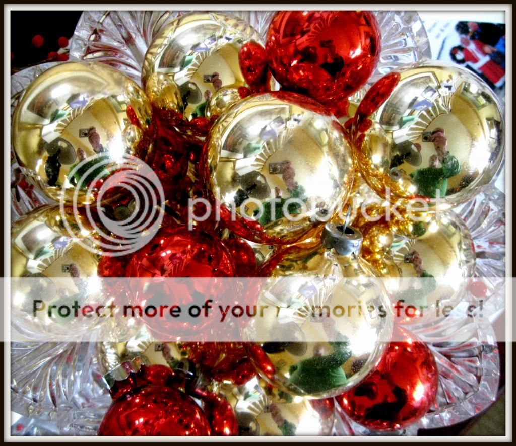 CHRISTMASBALLS2-1.jpg