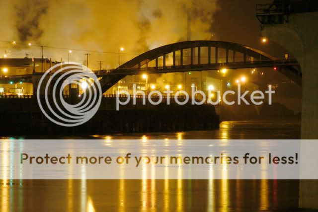 willimette-bridge-at-night.jpg