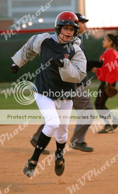 Softball046MVPhoto.jpg