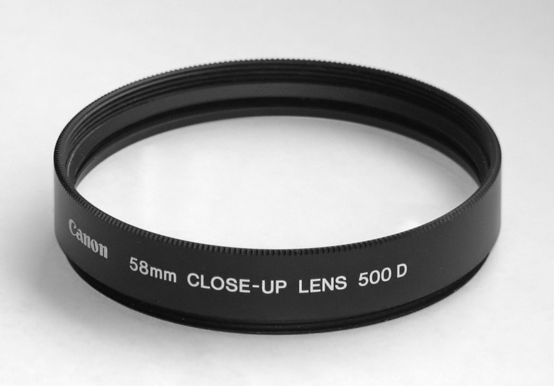 800px-Close-Up_lens_Canon_500D_58_mm.jpg