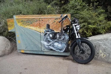 $Motbike.webp