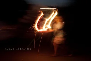 $Elizabeth firework painting-002.webp