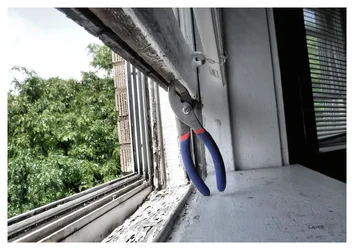 pliers sig.webp