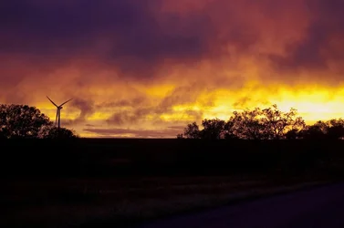 $lone_wind_turbine_western_oklahoma_by_samspade1941-d58tys4.webp