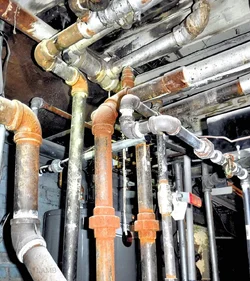 pipes sig.webp
