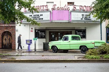5pointsmangreentruck-.webp