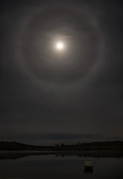 Moon-Halo-HM-Goss_11-12-2016_small.webp Moon-Halo-HM-Goss_11-12-2016_small.webp