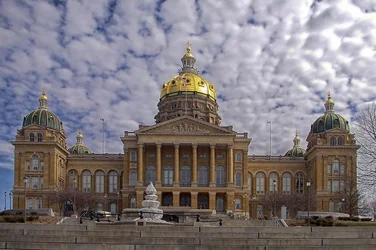 $Iowa Capitol.webp