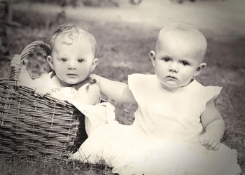 $baileyaubrey 5x7 bw.webp $baileyaubrey 5x7 bw.webp