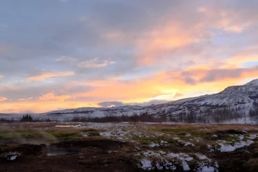 IcelandSunsetGeyser2.webp