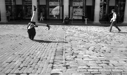 $London Street Cartwheel I MR.webp
