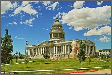 $Capitol-Bold.webp