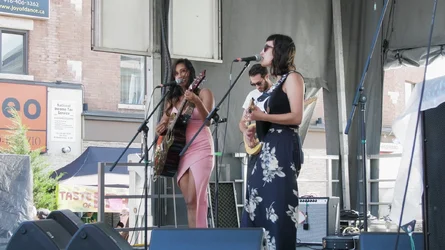 Pic01-4K-1920-13h37m31s300.webp