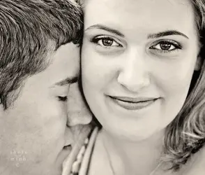 $Aric_Leah_CloseUp_01_BW_Portfolio.webp