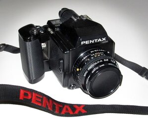 $Pentax-645_web.jpg