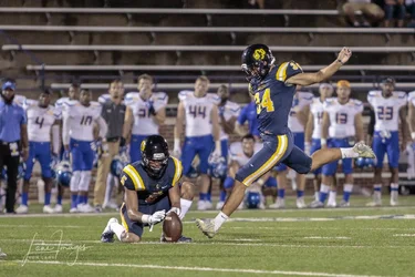 UCO-NK-Football-0352.webp