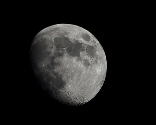 $Moon-5819-November-06,-2011-op.webp $Moon-5819-November-06,-2011-op.webp