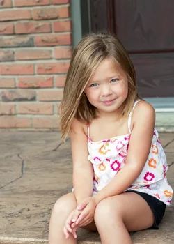 $Julianne1stdayof school2.webp