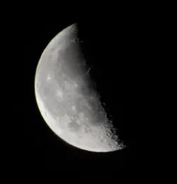 Three quarters moon1.webp