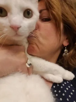 Zelda kisses.webp