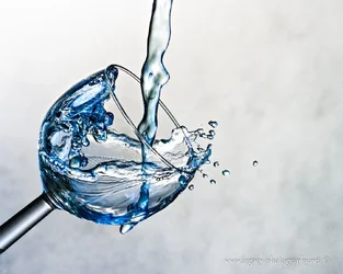 $Overflowing glass - 10.webp