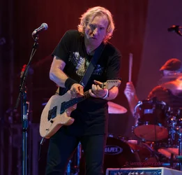$Joe Walsh Riverside, Iowa 7-14-12 (1 of 1)-2.webp $Joe Walsh Riverside, Iowa 7-14-12 (1 of 1)-2.webp