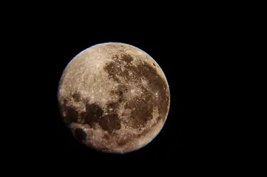 Moon Meade 900mm f-16_.jpg Moon Meade 900mm f-16_.jpg