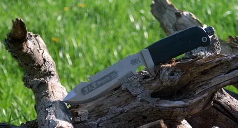 $survival knife 2 (resized).webp