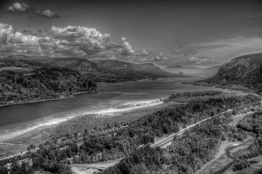 $Columbia_Gorge_8x10.webp $Columbia_Gorge_8x10.webp