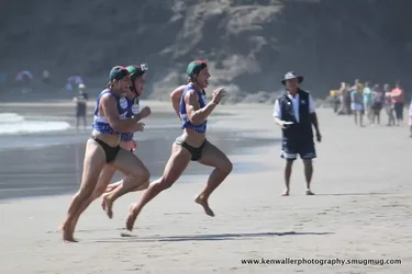 $Piha Big Wave Classic surf boat competition - February 2010 (90).webp