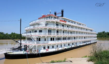 Queen of the Mississippi, full jpg sig.webp