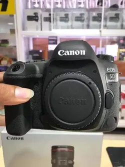 Canon EOS 5D Mark IV DSLR Camera with + 24-105mm f4L II Lens Backpack 1.webp