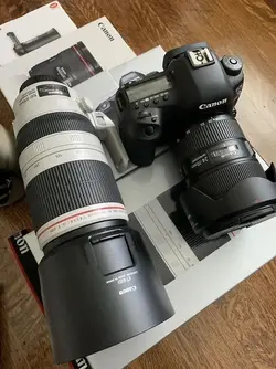 Canon 5D Mark IV len 22.webp