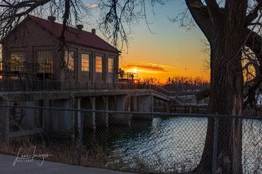 Overholser_sunset-29-HDR.webp