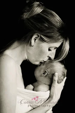 $IMG_3379lullaby75sweetnessbwvanillalogo.webp
