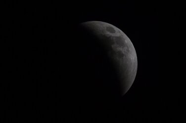 Eclipse - Blood Moon 2022 (2 of 8).jpg