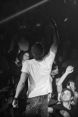 $Enrique Iglesias Concert -10.webp