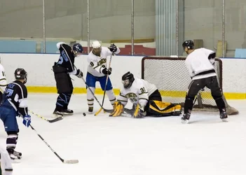 $Hockey-5.webp