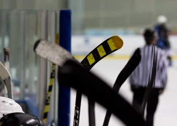 $Hockey-20.webp $Hockey-20.webp