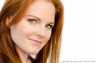$Katie_Hensley_Headshots_412.webp