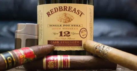 $Redbreast bottle-4.webp