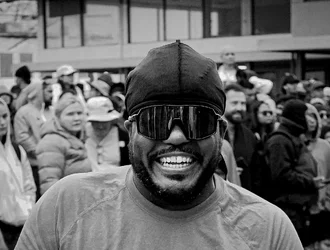 San Francisco street performer