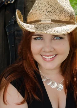 $Sarah Portrait-58.webp $Sarah Portrait-58.webp
