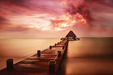 $Belize-dock1-no-land.webp