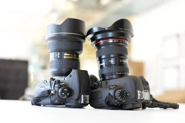 $Canon-EOS-6D-Nikon-D700.webp